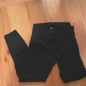 Lululemon mesh detail legging